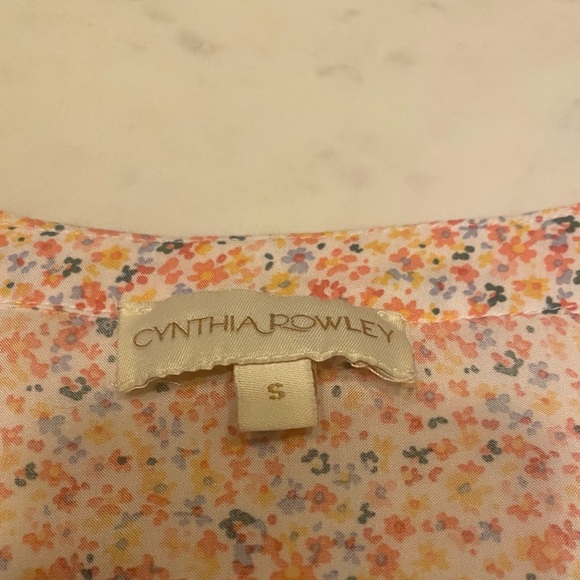 Perfect Spring Blouse - Picture 3 of 4